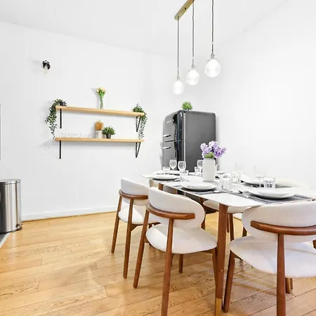 Charming 1br Near Canal Saint Martin Appartement Parijs